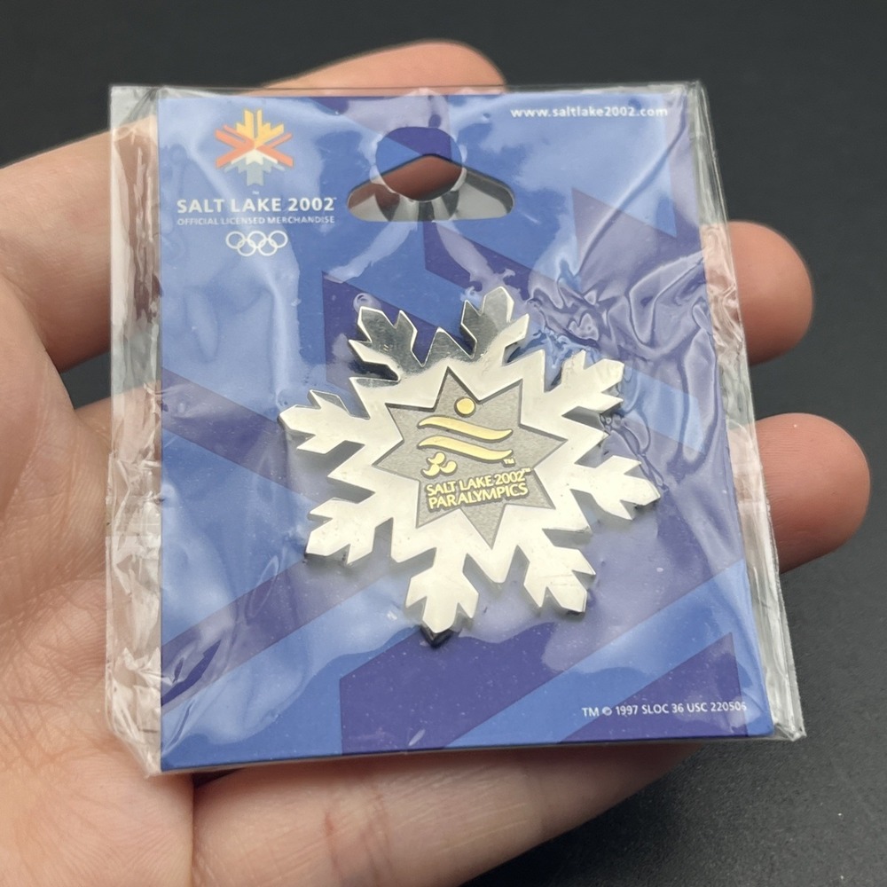 2002‎ Salt Lake City Olympics Paralympics Snowflake Lapel Hat Pin